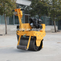 Manual Vibratory Mini Road Roller for Flatwork Compaction
Manual Vibratory Mini Road Roller for Flatwork Compaction FYL-600